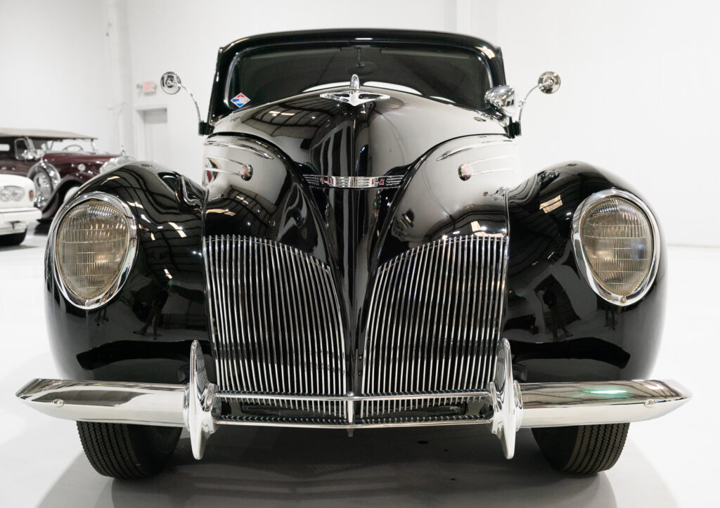 1939 Lincoln Zephyr