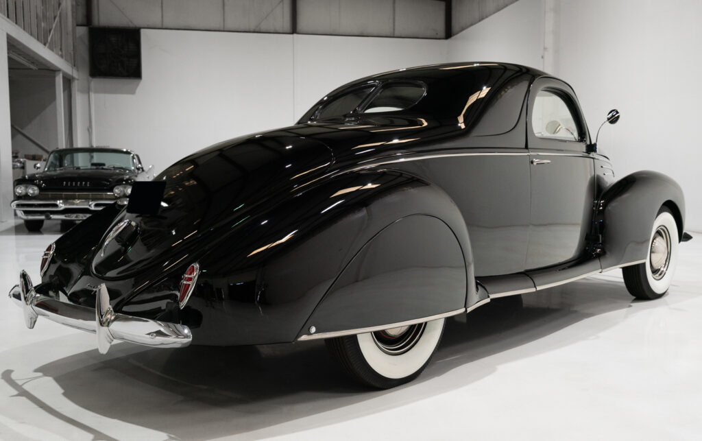 1939 Lincoln Zephyr