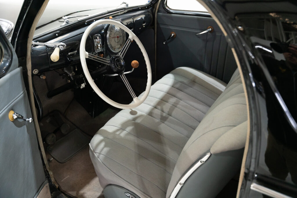 1939 Lincoln Zephyr