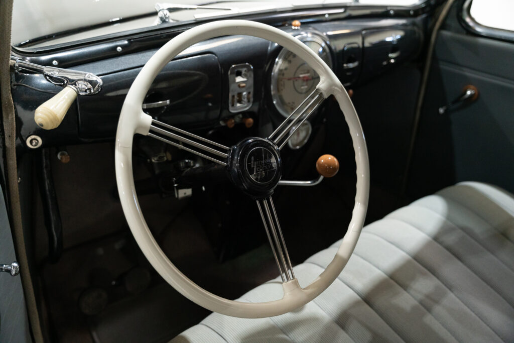 1939 Lincoln Zephyr