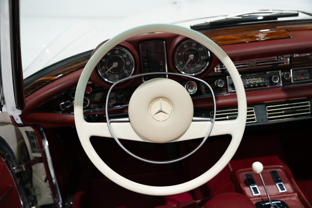 1969 Mercedes-Benz 280SE