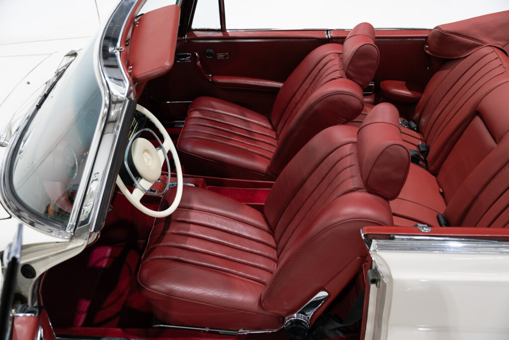 1969 Mercedes-Benz 280SE