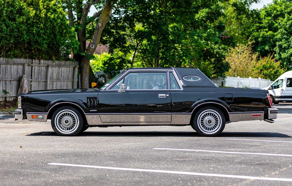 1983 Lincoln Continental Mark VI