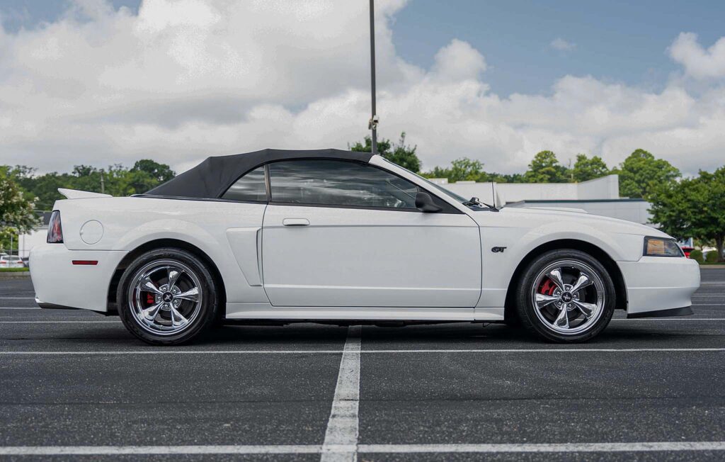 2000 Ford Mustang GT