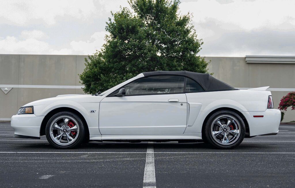 2000 Ford Mustang GT