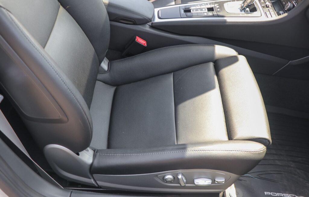 2019 Porsche 911 Carrera