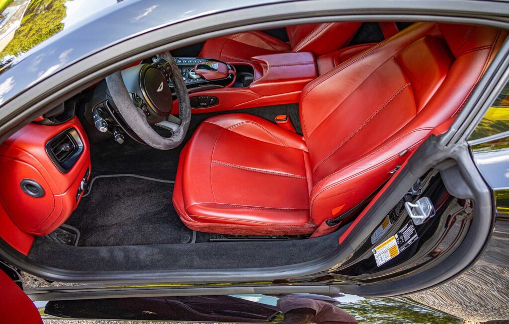 2020 Aston Martin Vantage