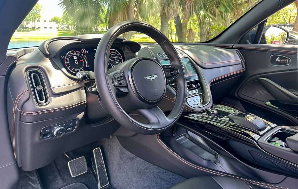 2023 Aston Martin DBX 707