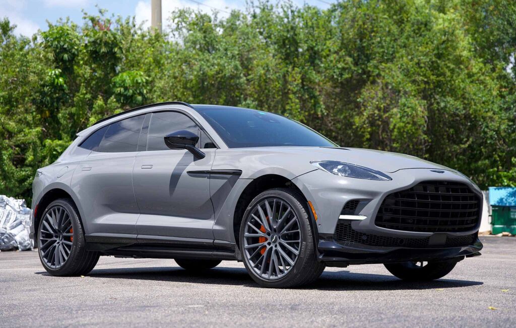 2023 Aston Martin DBX 707