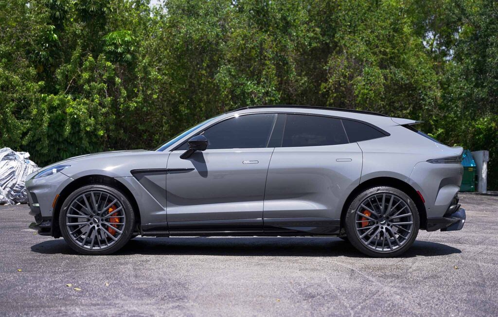 2023 Aston Martin DBX 707